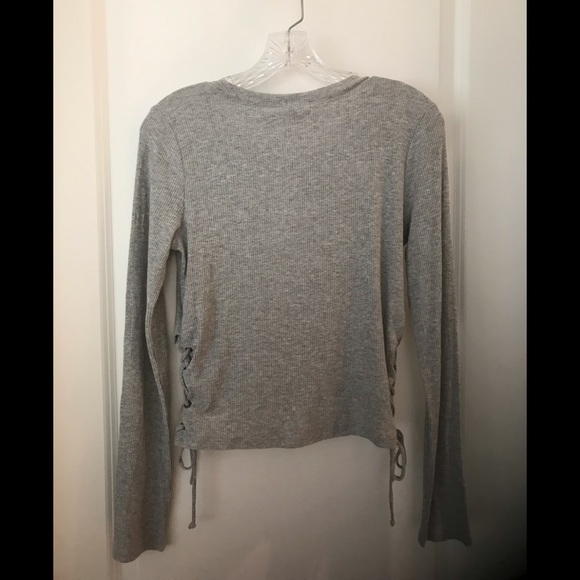 Splendid Women’s Long Sleeve Lux Rib Lace up Top NWT - Picture 2 of 4